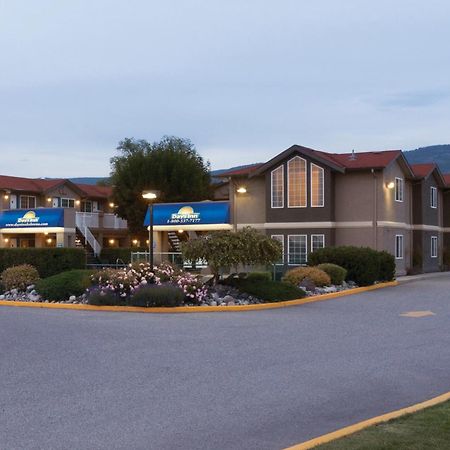 Days Inn By Wyndham Kelowna Exteriér fotografie