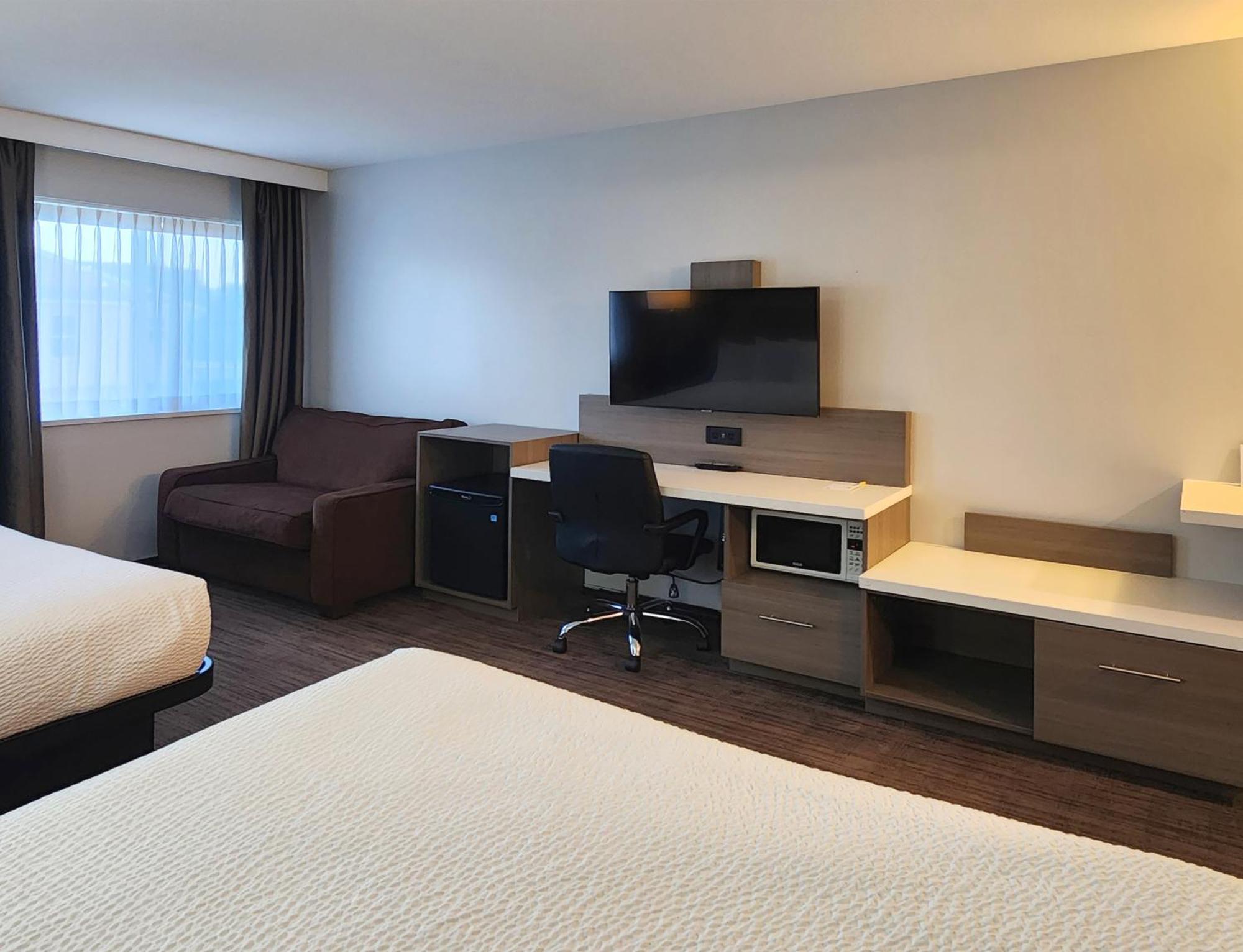 Days Inn By Wyndham Kelowna Exteriér fotografie