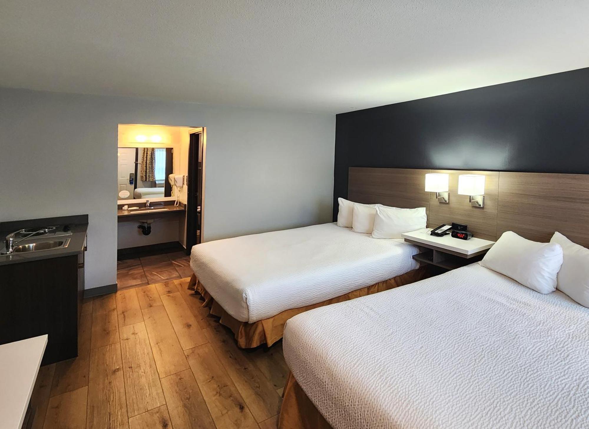 Days Inn By Wyndham Kelowna Exteriér fotografie