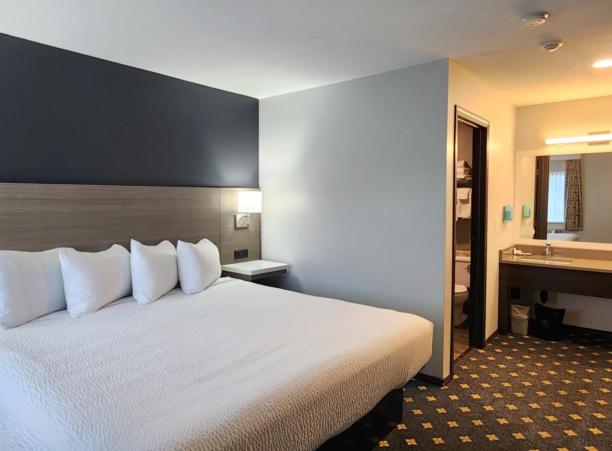 Days Inn By Wyndham Kelowna Exteriér fotografie